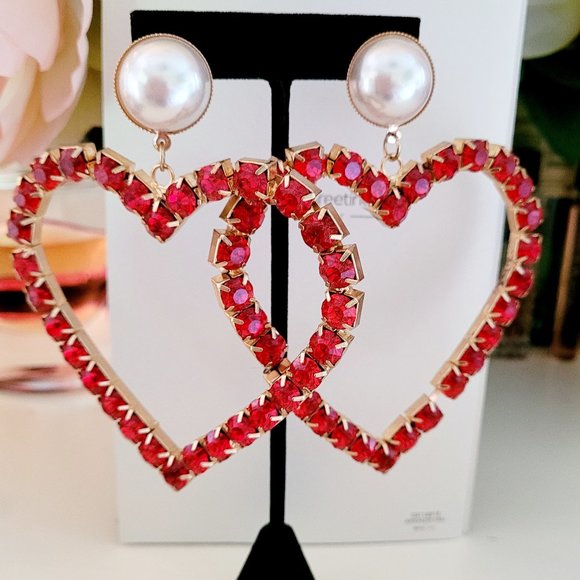 Jewelry - ❤️ Valentines Day Rhinestone Heart Earings